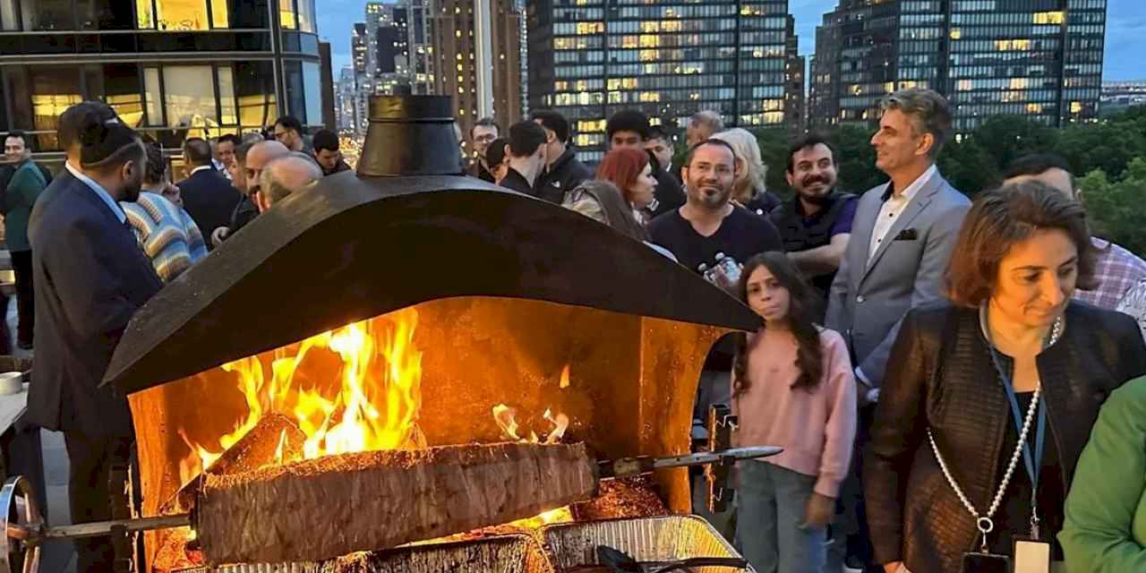 Erzurum’un Cağ Kebabı New York’ta tanıtıldı