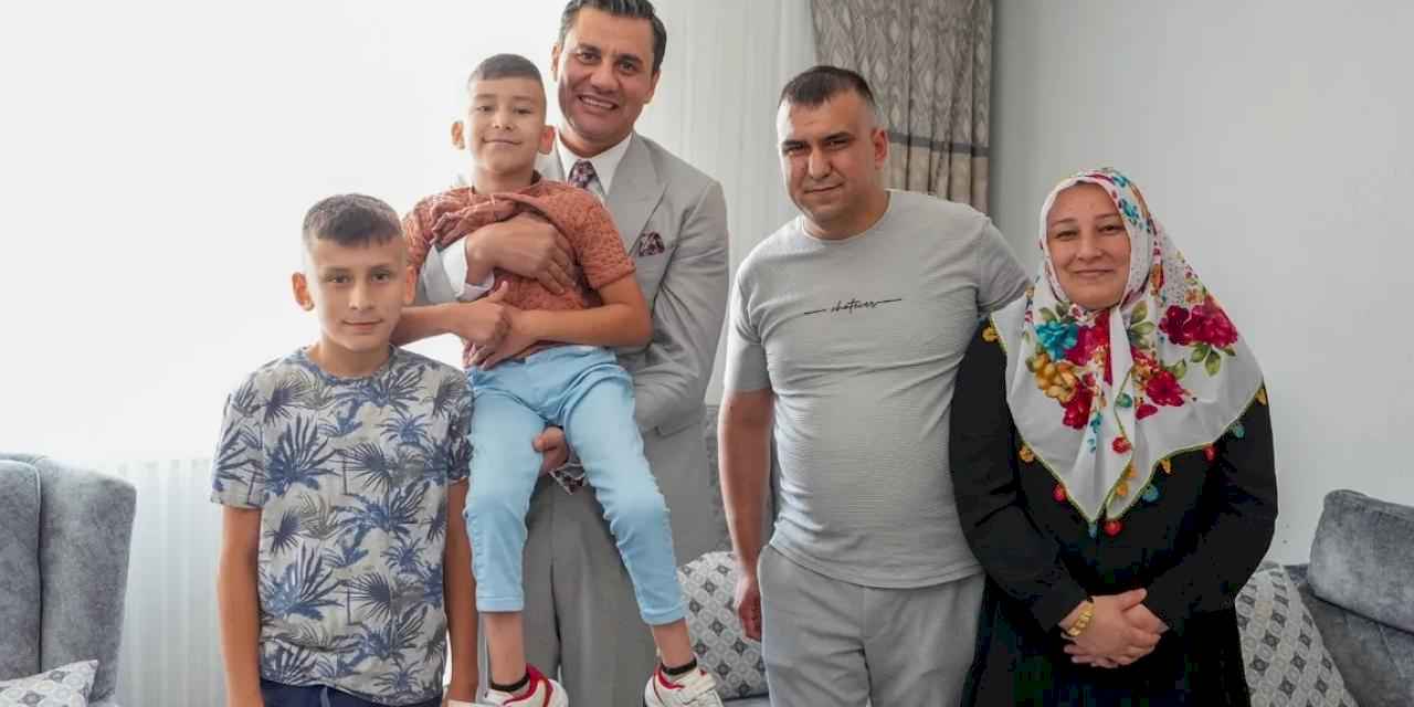 Manisa'da küçük Ali'ye Başkan'dan bayram sürprizi