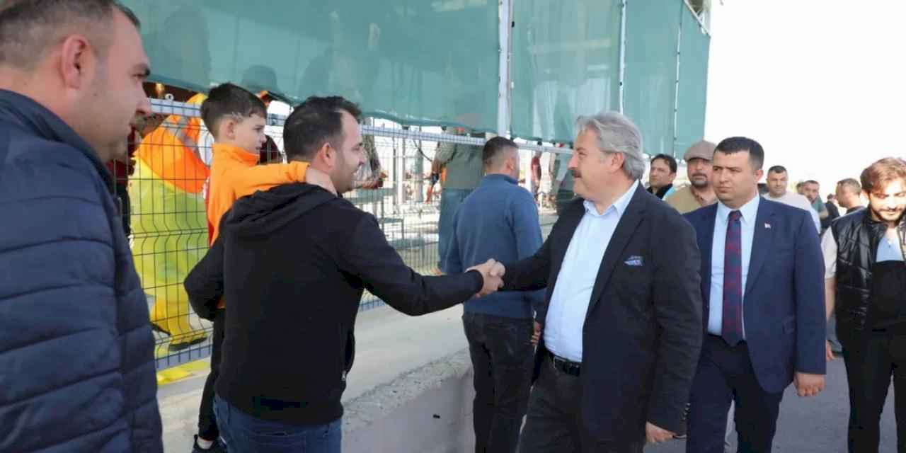 Mustafa Palancıoğlu'ndan kurban alanına ziyaret