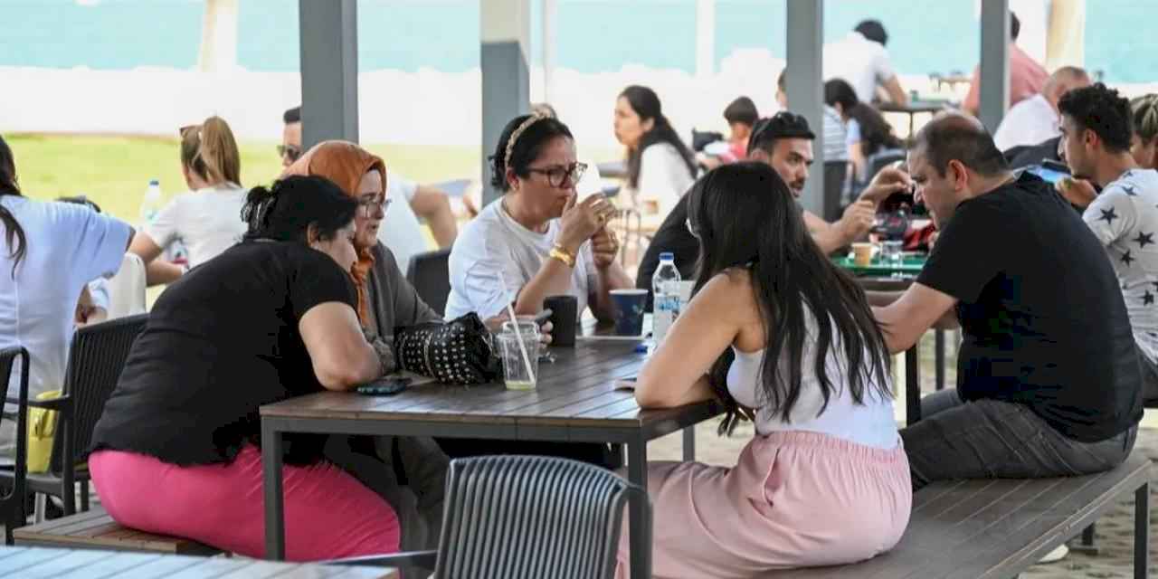 Mersin Büyükşehir’in kafeleri bayramda yoğun ilgi gördü