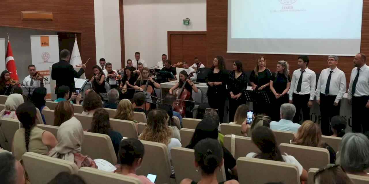 İzmir Öğretmen Akademileri’nde kültür ve sanatla buluşuldu