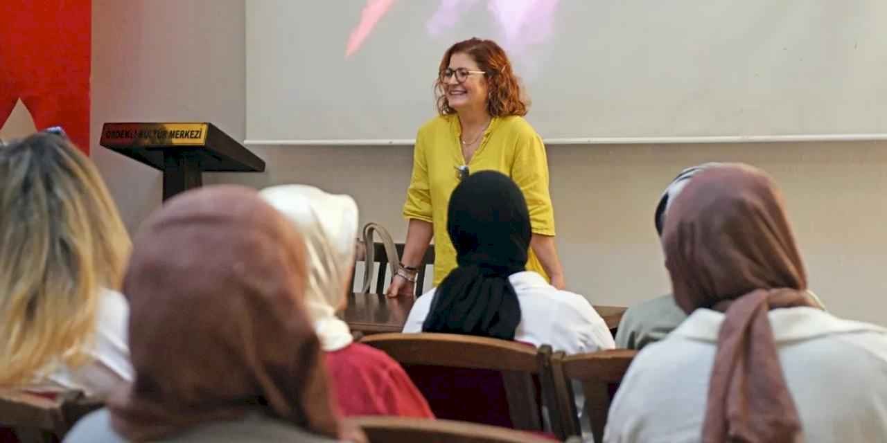 Bursa Osmangazi'de diksiyon atölyesinde yeni dönem başladı