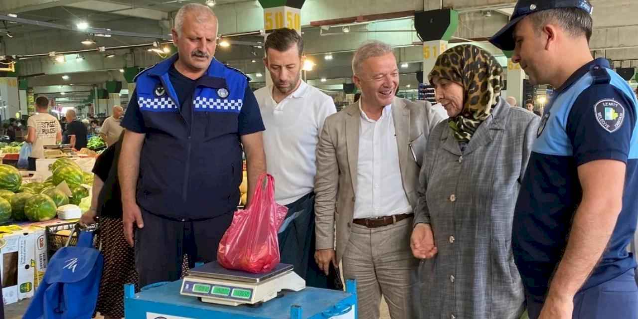 İzmit Belediyesinden pazar yerlerinde hassas terazi denetimi