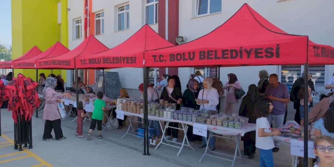 Düğün yapanlara masa-sandalye-çadır bedava