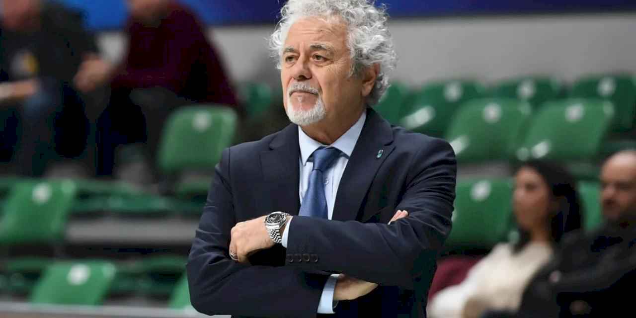 Tofaş'ta Başantrenör Cem Akdağ ile yol ayrılığı