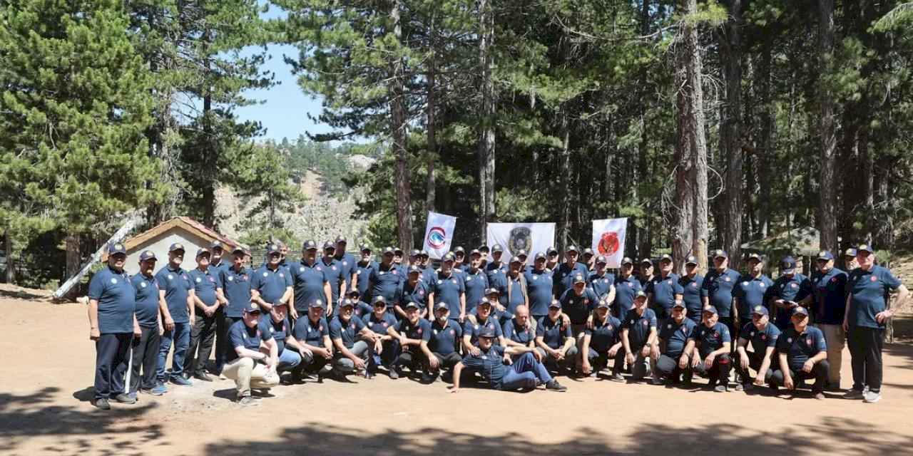 Kahraman gaziler Konya Büyükşehir’in kampında buluştu