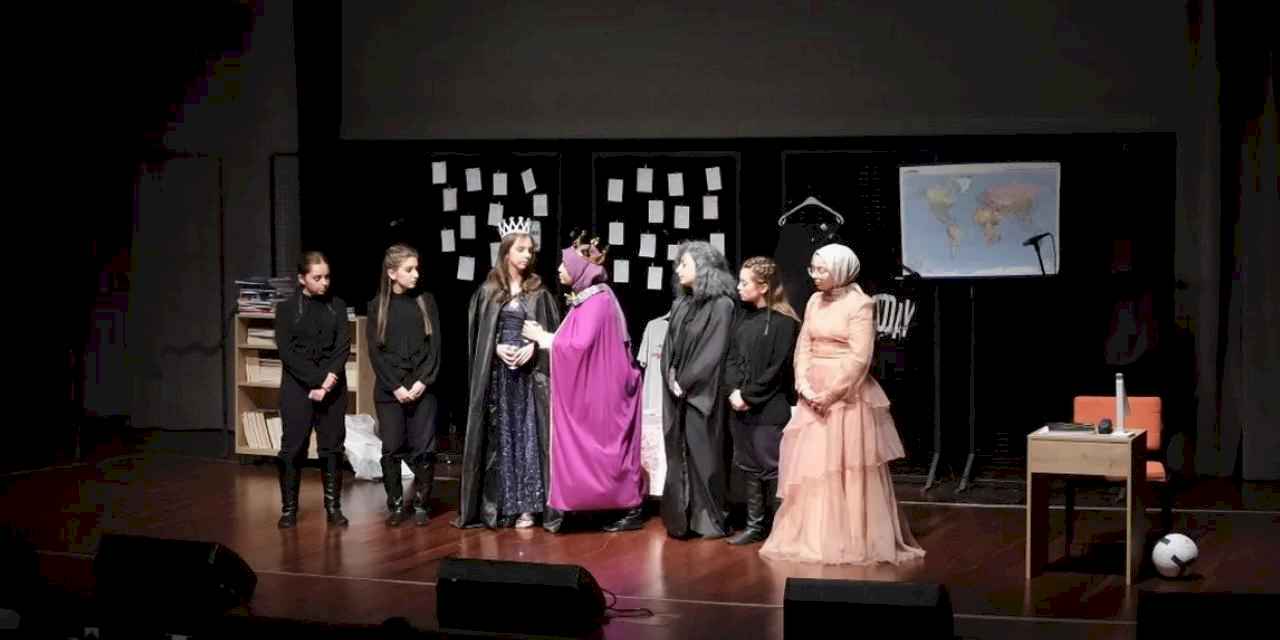 LİMA öğrencileri sahneyle buluştu!