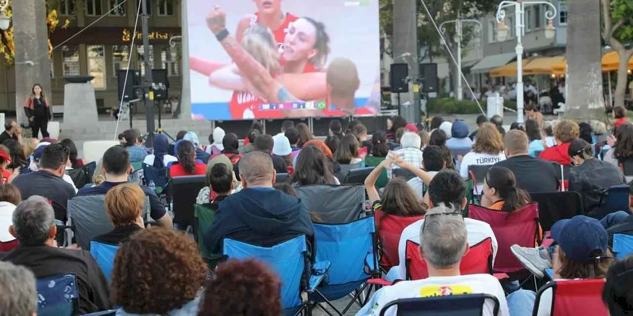 Filenin Sultanları’na Mudanya'dan coşkulu 'dev' destek