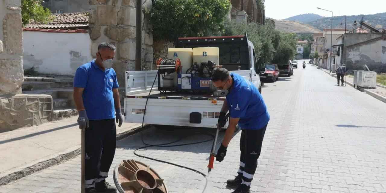 İzmir Efes Selçuk’ta kapsamlı ilaçlama seferberliği