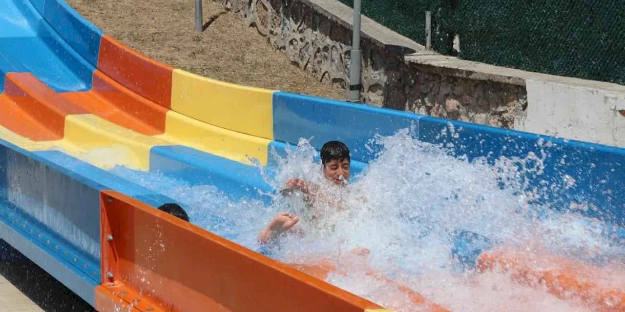 İzmit'te Aquapark'a yoğun ilgi