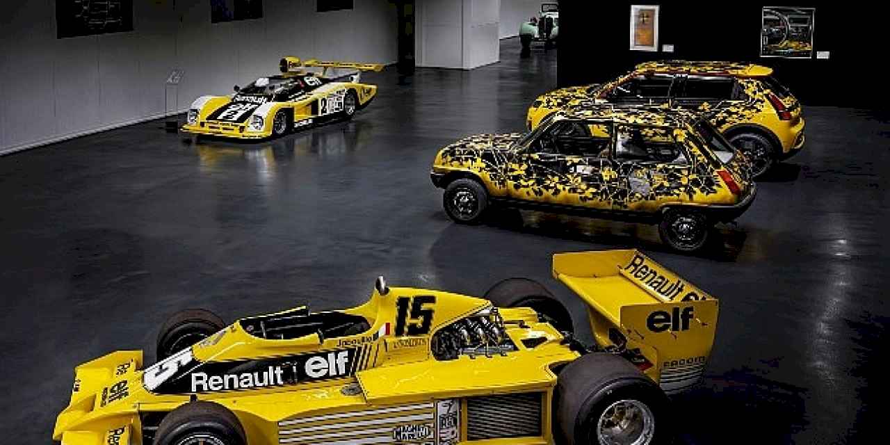 Renault, 125 Yıllık Tarihini Muhteşem Bir Koleksiyonla Halka Açık Sergide Topluyor