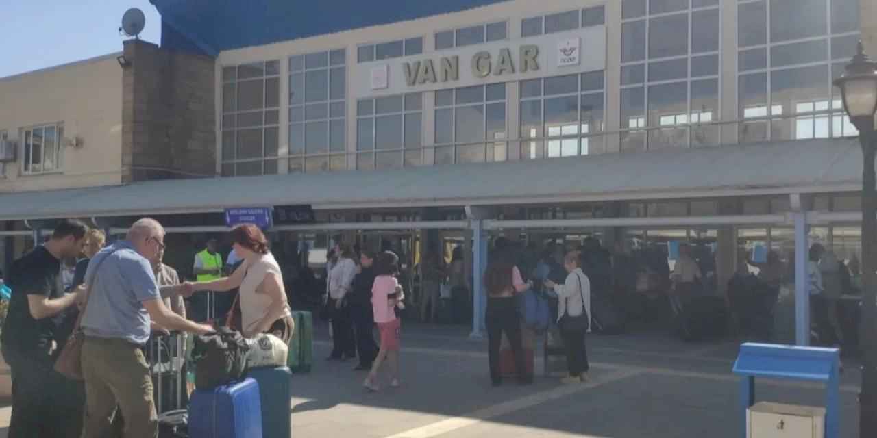 Van-Tahran seferleri hız kesmiyor... Ek sefer planlandı