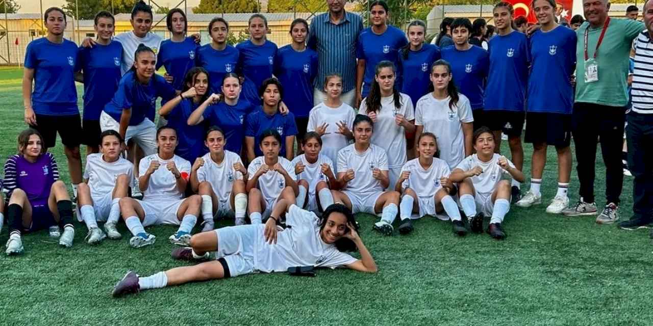 İzmir Büyükşehir’in sponsor olduğu ligler tamamlandı