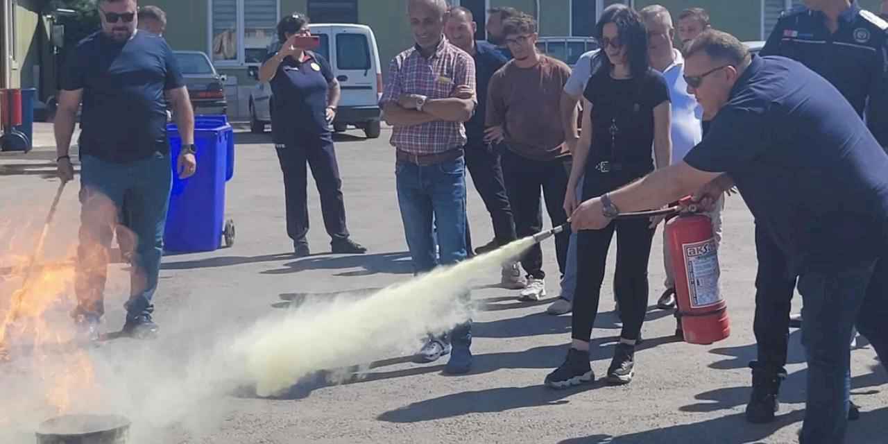 Gölcük Belediyesi personeline yangın eğitimi