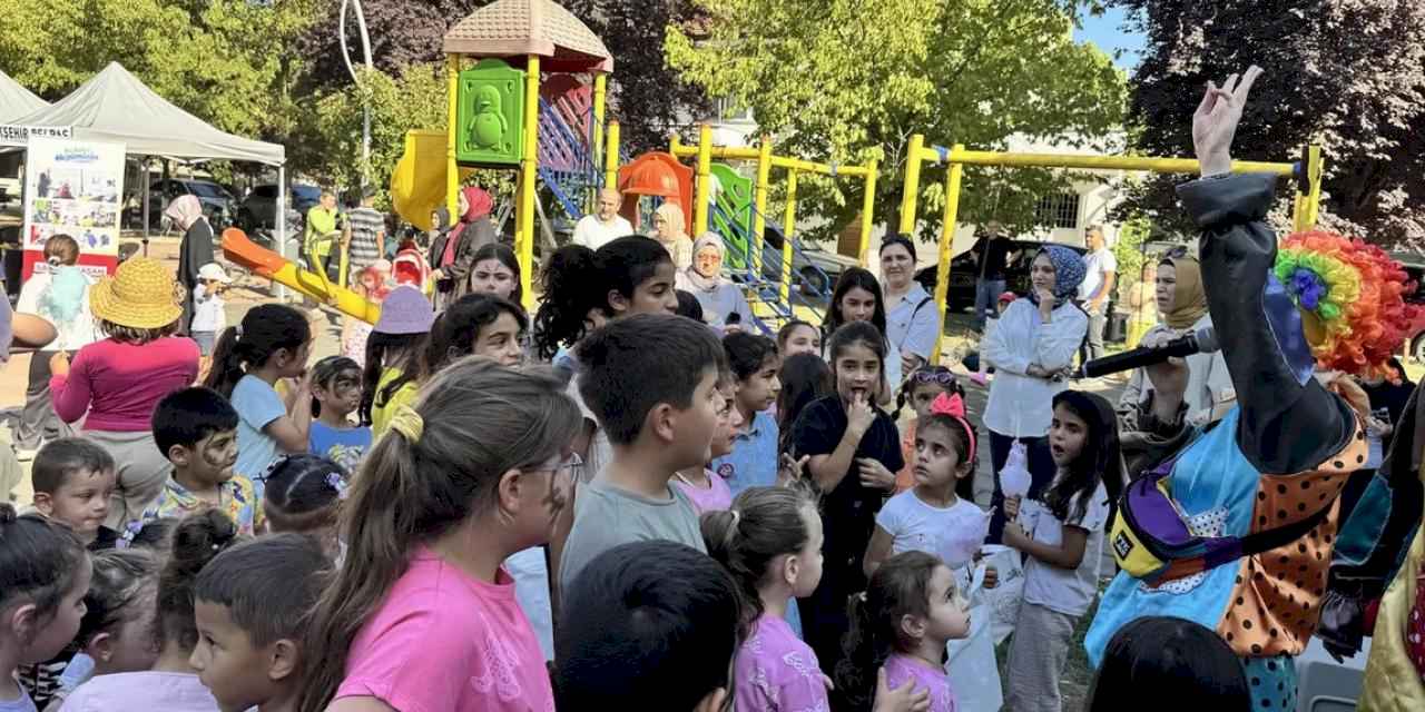 Sakarya Karapürçük'e neşe götürdü