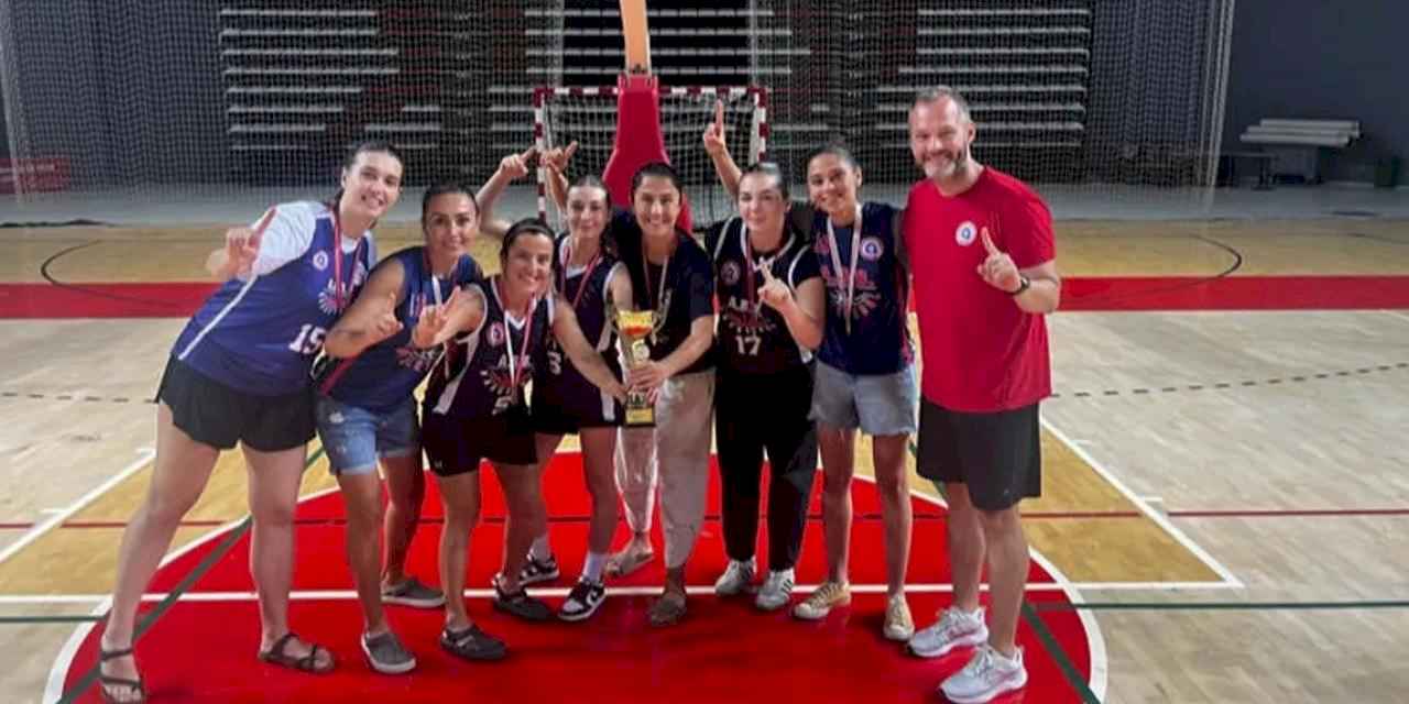 Antalya Büyükşehir Basketbol Yerel Lig'de şampiyon oldu