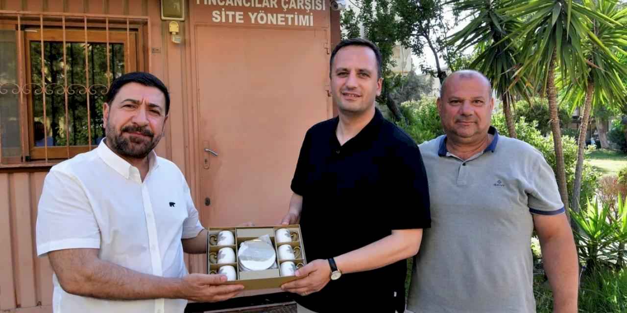 İzmir'de Fincancılar Çarşısı’nda dayanışma mesajı