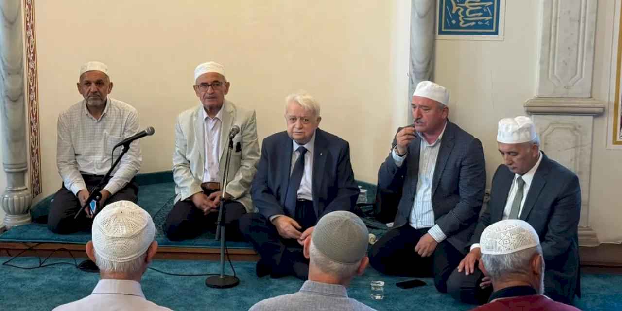 Ünlü mevlidhanlar İzmit’in 104. kurtuluş yılında buluştu