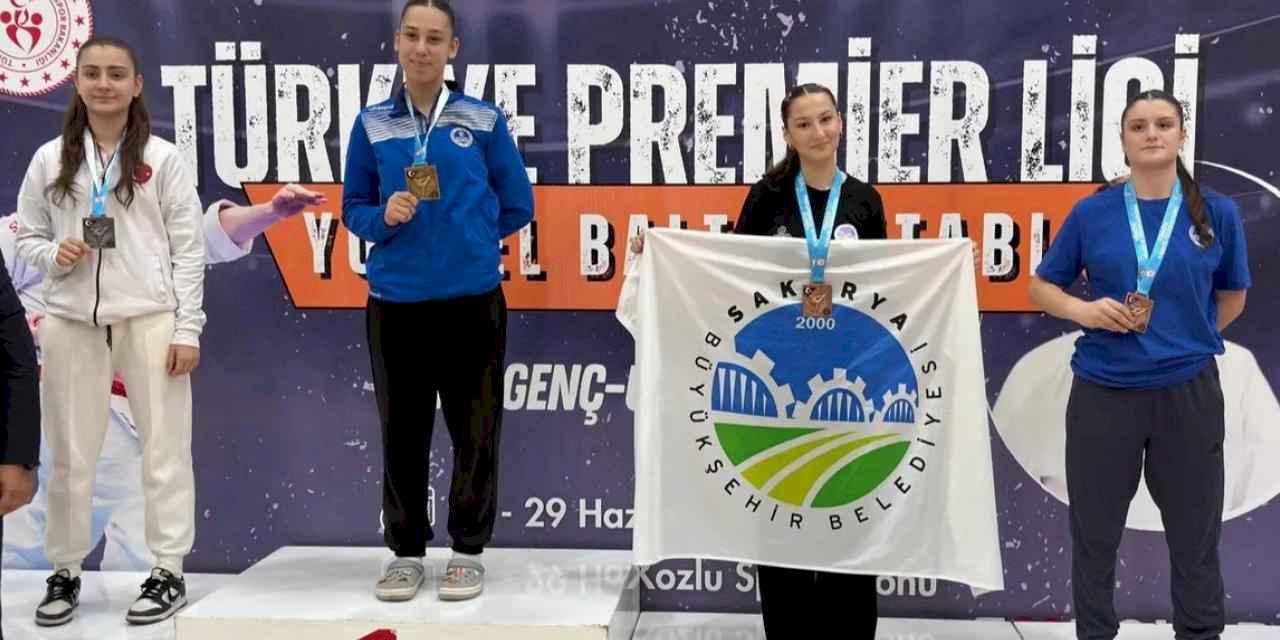 Sakaryalı sporcular başarılarıyla göz doldurdu