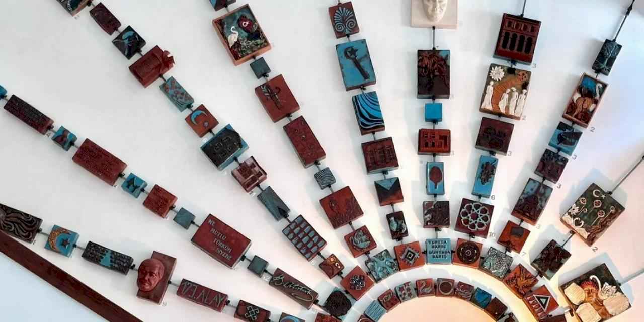 İzmir Urla’da 'Atatürk ve Kültürel Miras' seramikle buluştu