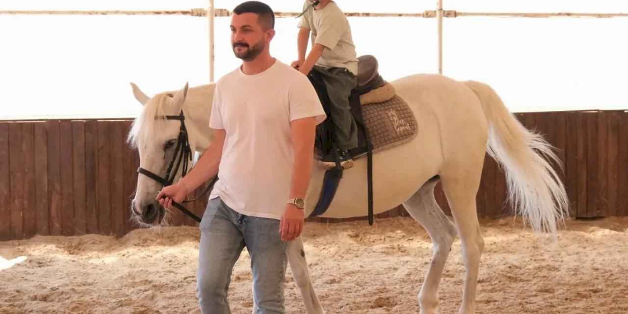 Kocaeli'de yaz tatiline at üstünde ‘merhaba’ dediler