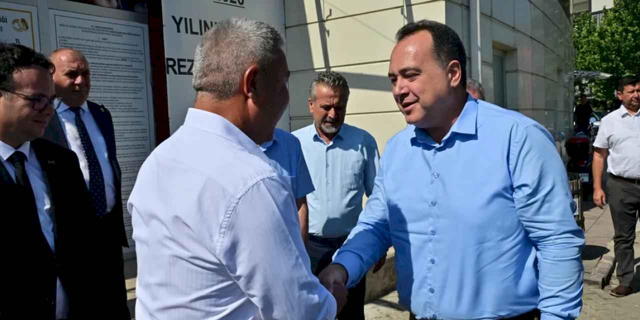 Başkan Dutlulu Salihli’de muhtarlarla buluştu