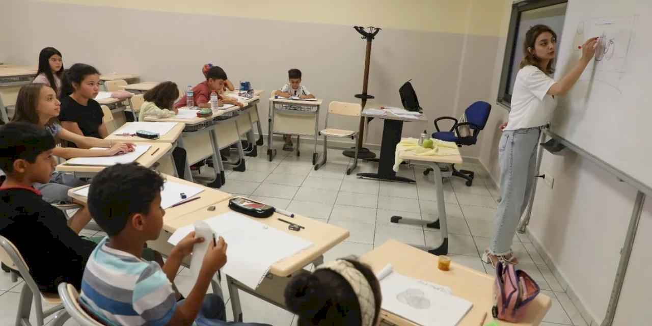 Kayseri Melikgazi'de çocuk ve gençler dolu dolu yaz geçiriyor