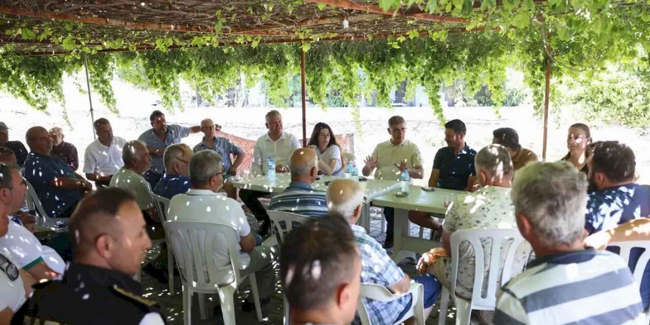 İzmir'de Başkan Tugay’dan yangınzedelere destek ziyareti