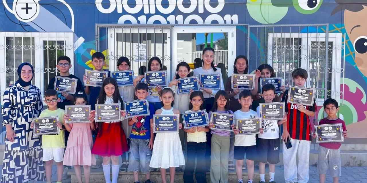 Bursa Gürsu’da minik ustalar sertifikalarını aldı