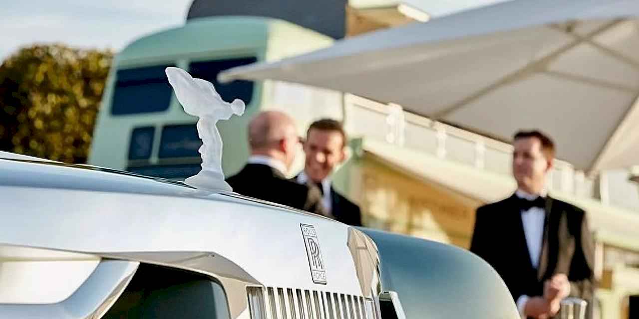 Rolls-Royce sahiplerine özel bir dünya; Whispers