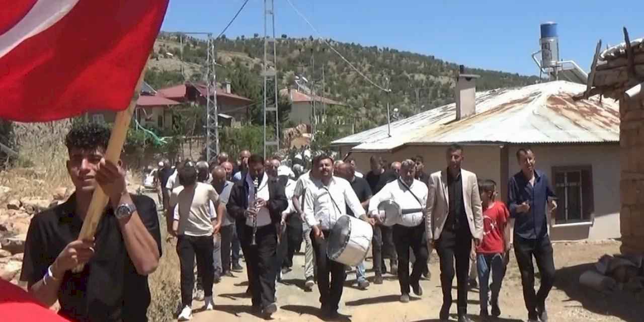 Konya Hadim'de örnek ve güvenli düğün... Silahsız, konvoysuz, geleneksel kutlama