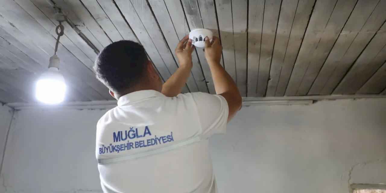 Muğla kırsalında duman dedektörleri yaygınlaşıyor