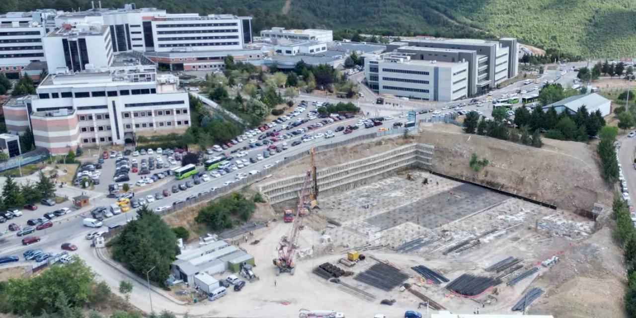 Umuttepe Cami ve Otopark projesi hızla yükseliyor