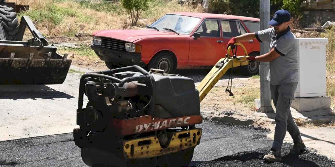 İzmir Karabağlar’da yol onarımları hız kesmiyor