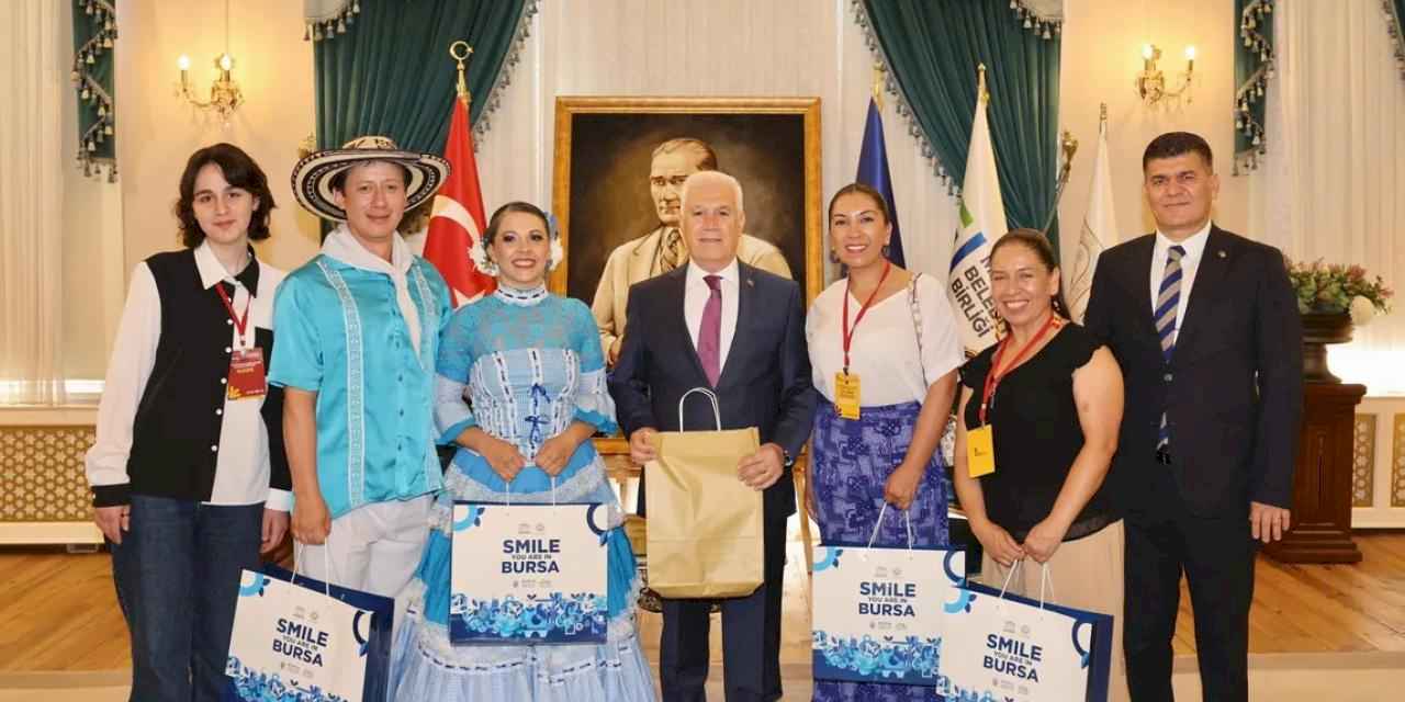 Altın Karagöz ekiplerinden Başkan Bozbey'e ziyaret