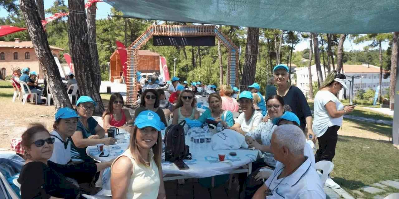 Balıkesir Büyükşehir'den emeklilere piknik morali