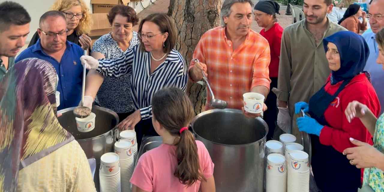Antalya Muratpaşa'da aşurenin bereketi paylaşıldı