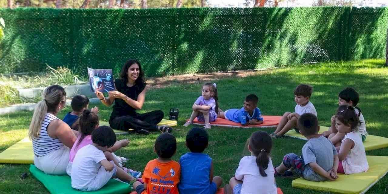 İzmir Güzelbahçe Belediyesi’nden çocuklara yaz kampı hediyesi