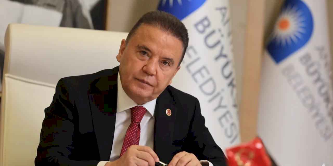 Muhittin Böcek'ten Antalyalılara mesaj