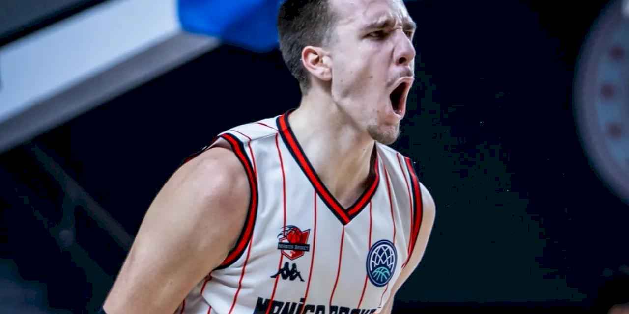 TOFAŞ'a Fransız yıldız... Hugo Besson imzayı attı