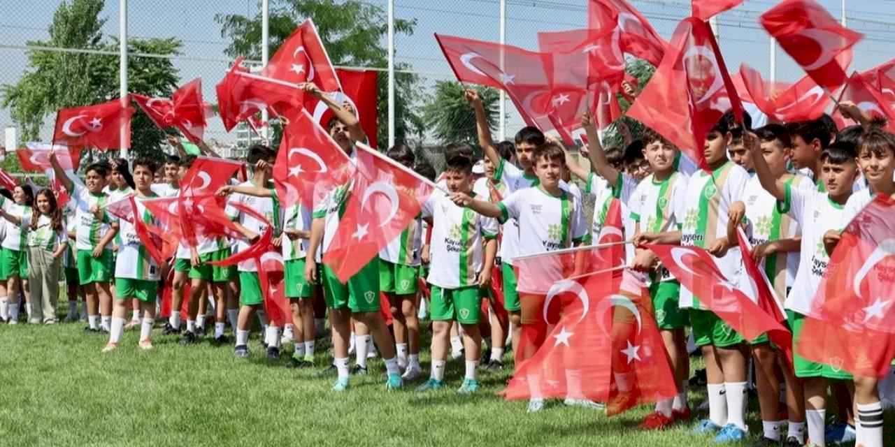 Geleceğin sporcuları Kayseri Şeker'le yetişiyor
