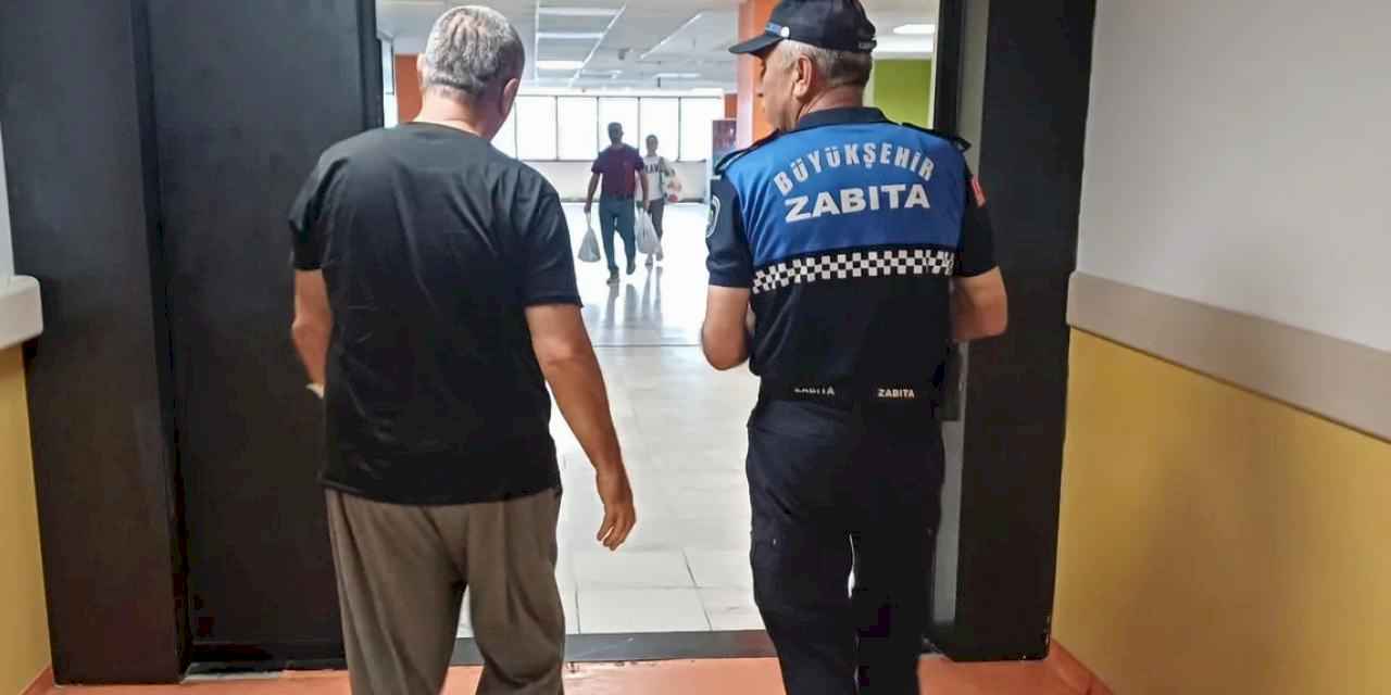 Kocaeli Zabıtası, vatandaşın talebine kayıtsız kalmadı