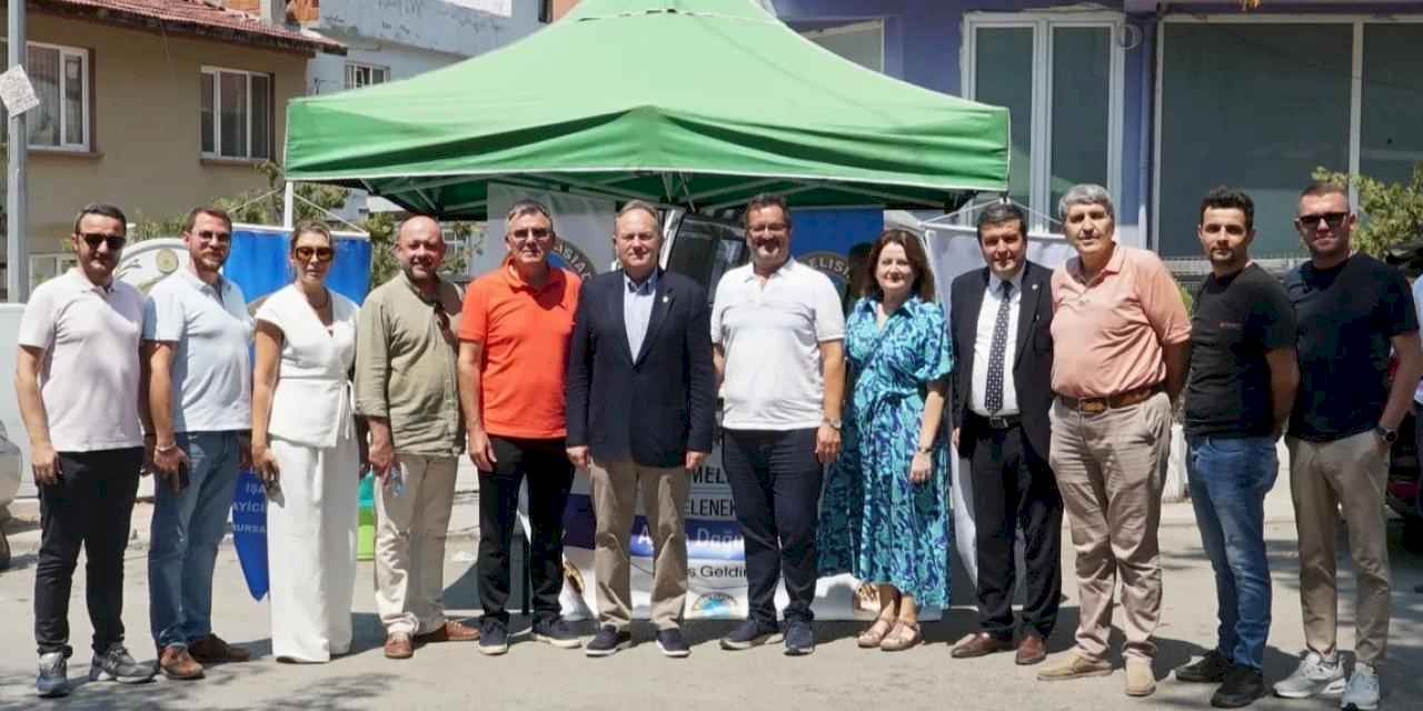 RUMELİSİAD'ın geleneksel aşuresine büyük ilgi