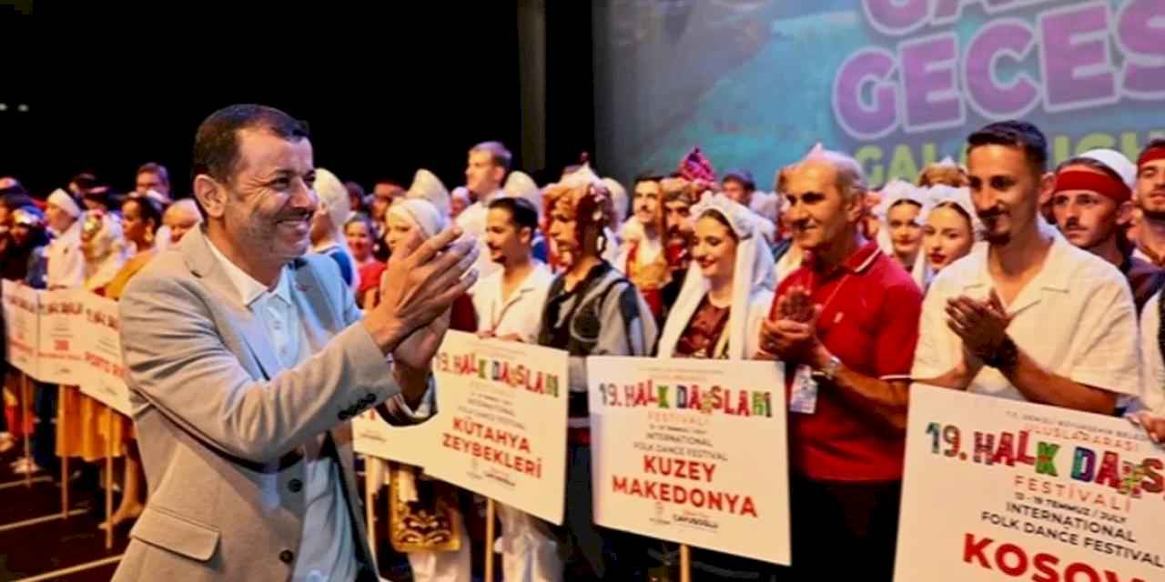 Denizli'de Halk Dansları Festivali barışın ve kardeşliğin sembolü oldu