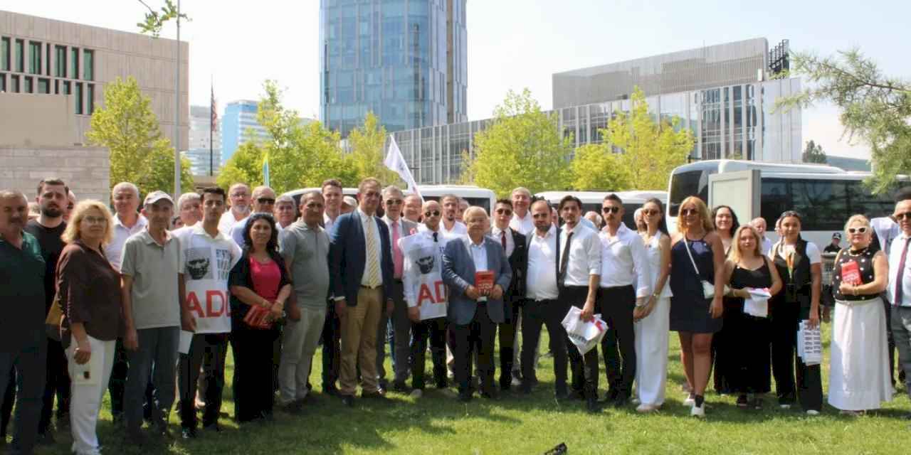 ADD, ABD Büyükelçisi Tom Barrack'ı protesto etti