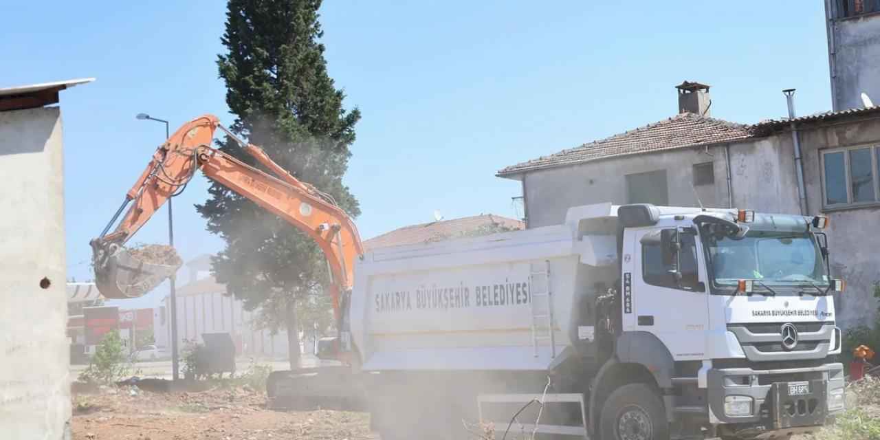 Sakarya'nın merkez aksına bağlantıya ilk kazma