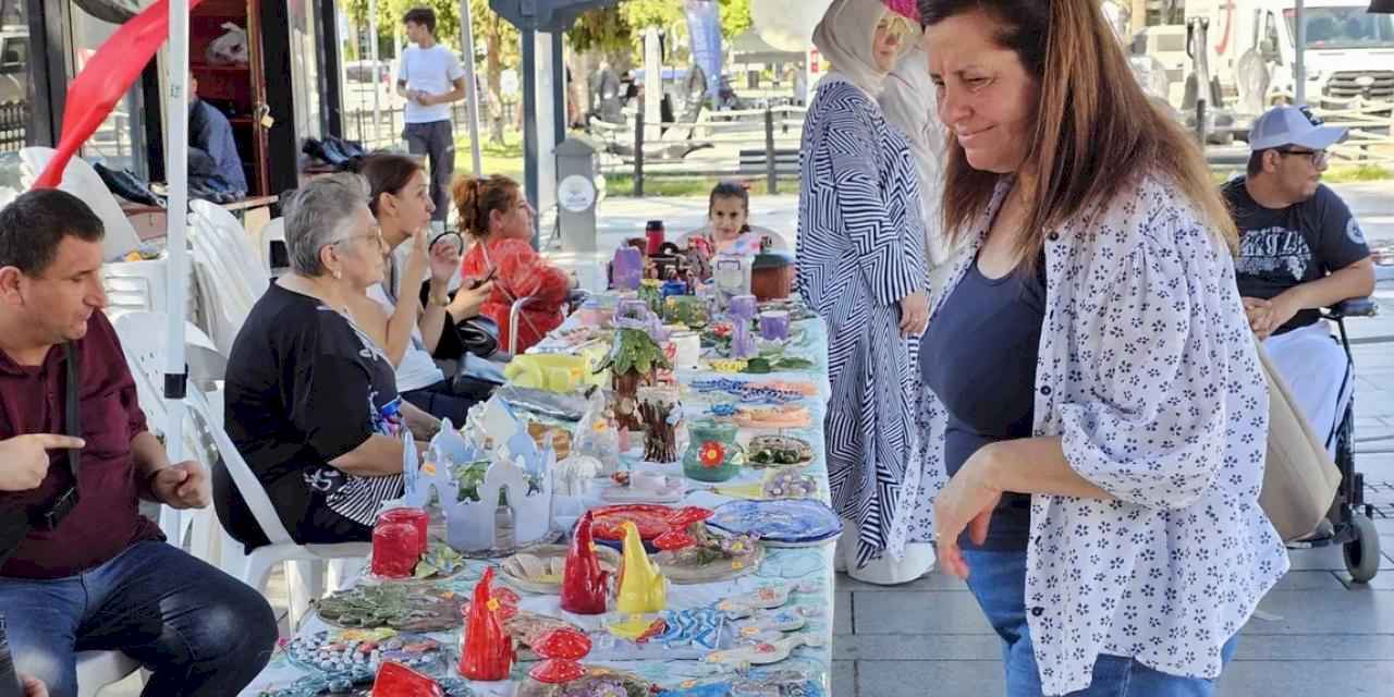 Kocaeli Gölcük Anıtpark'ta engelleri aşan sergi