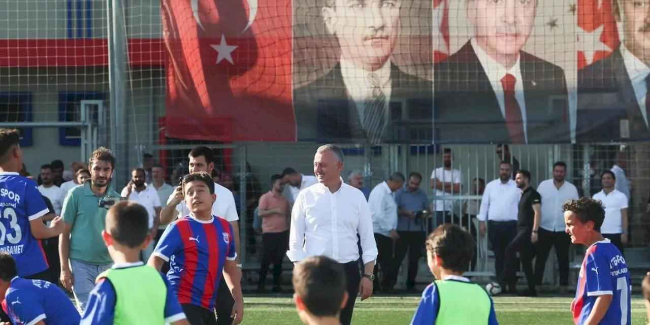 Başiskele’ye FIFA standartlarında sporcu eğitim merkezi