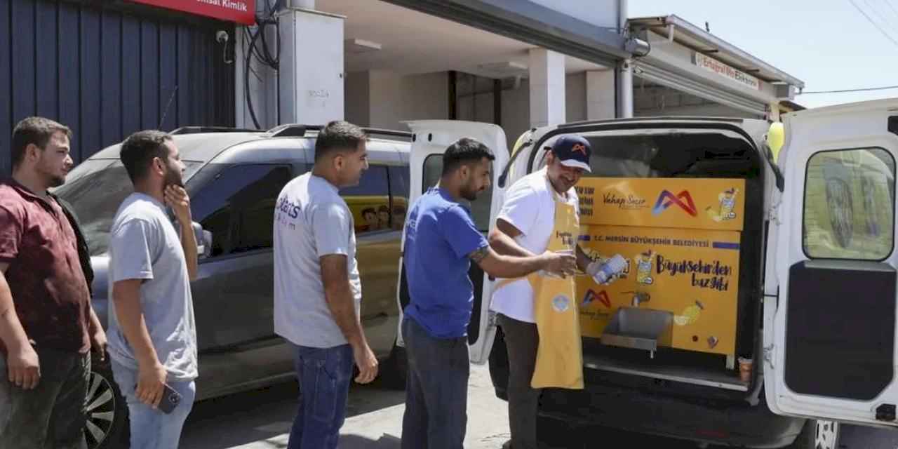 Mersin’de yaz serinliği: 5 yıllık limonata geleneği sürüyor