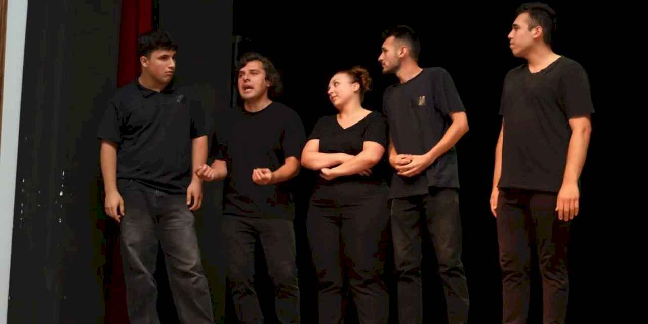 KO-MEK kursiyerlerinden 'Artiz Mektebi'